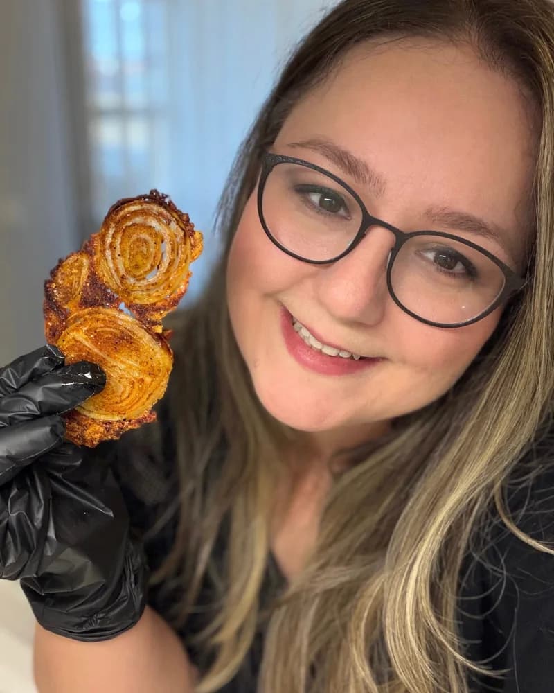 Nihan Kırmızıkaya sharing one of her homemade recipes