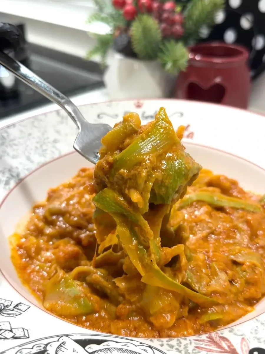 Creamy Garlic Zucchini Skillet