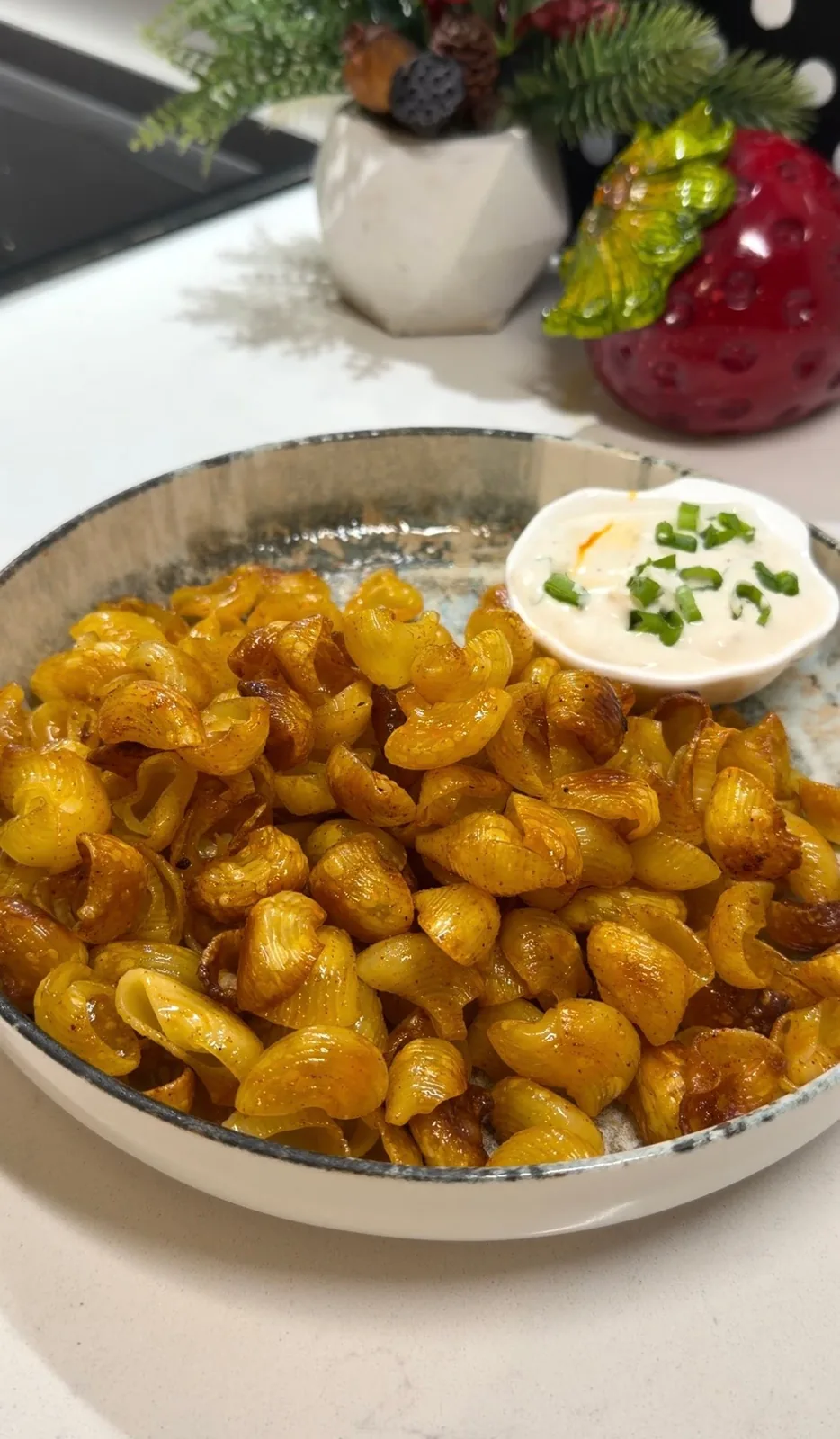 Crispy Pasta Chips