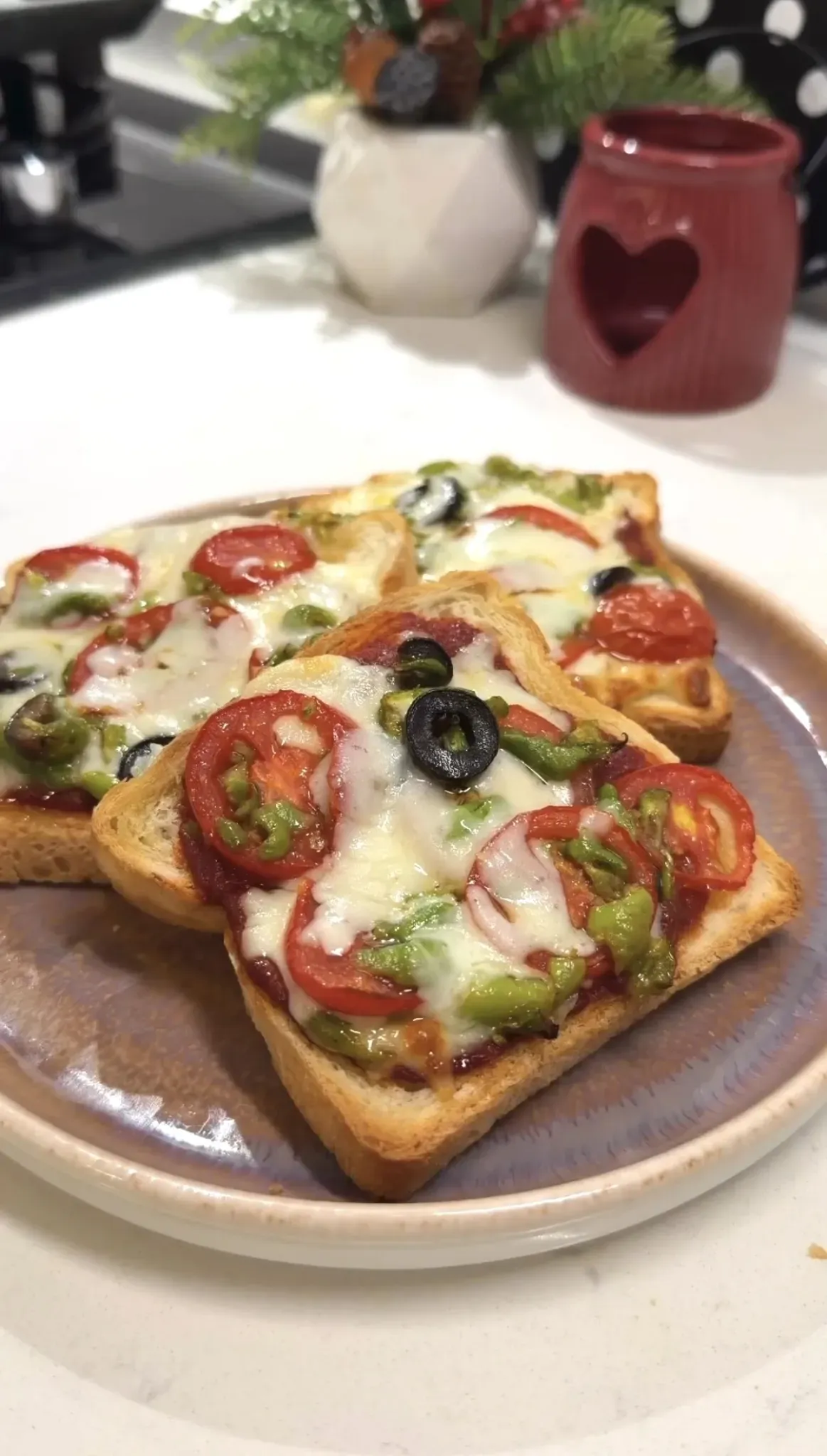 Easy Bread Pizza