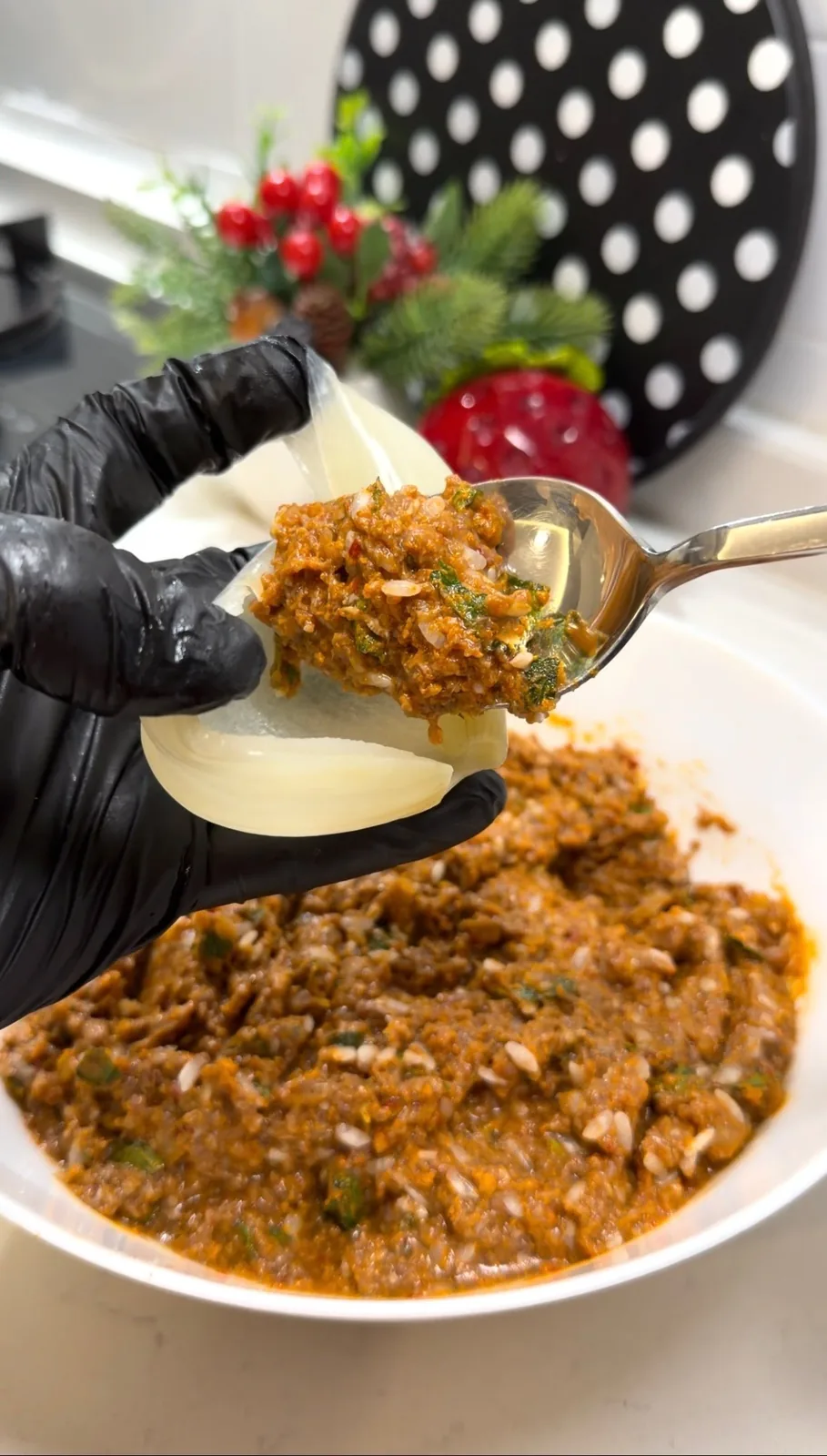 Turkish Stuffed Onions (Onion Dolma Recipe) recipe video preview